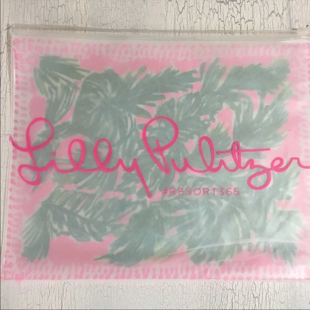 Lilly Pulitzer zipper bag perfect for wet swim suit or children clothes
